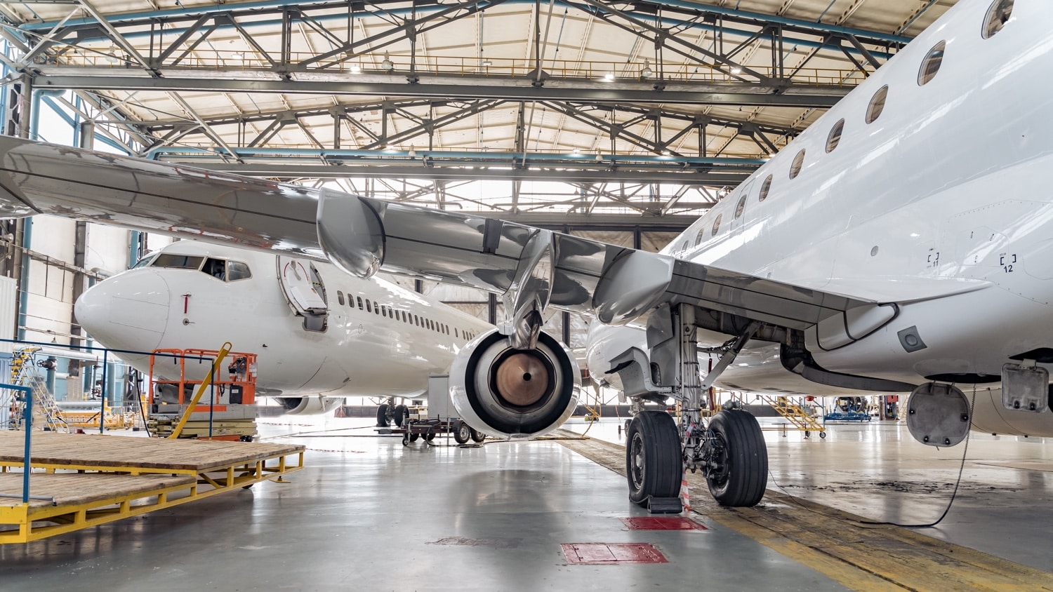 Safety Solutions for Aviation and Aerospace - EDGE Fall Protection