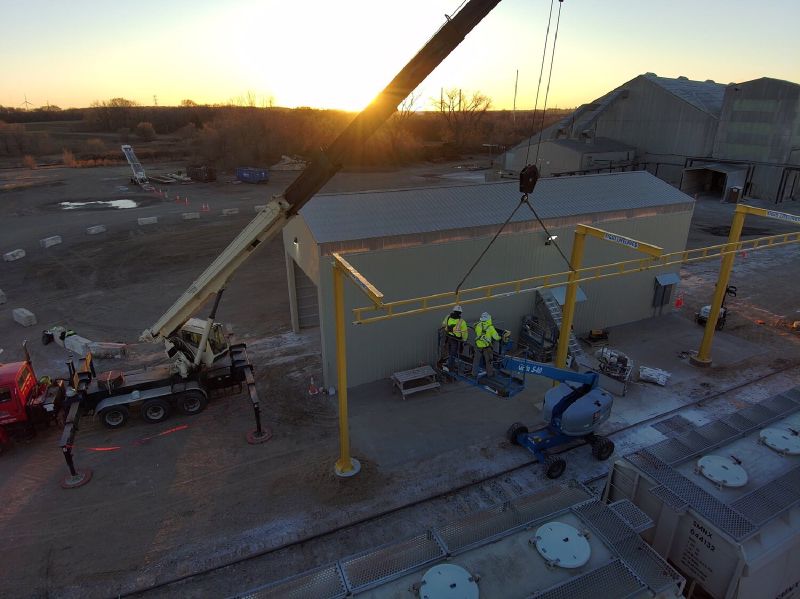 Freestanding Cantilever Rigid Rail from EDGE Fall Protection