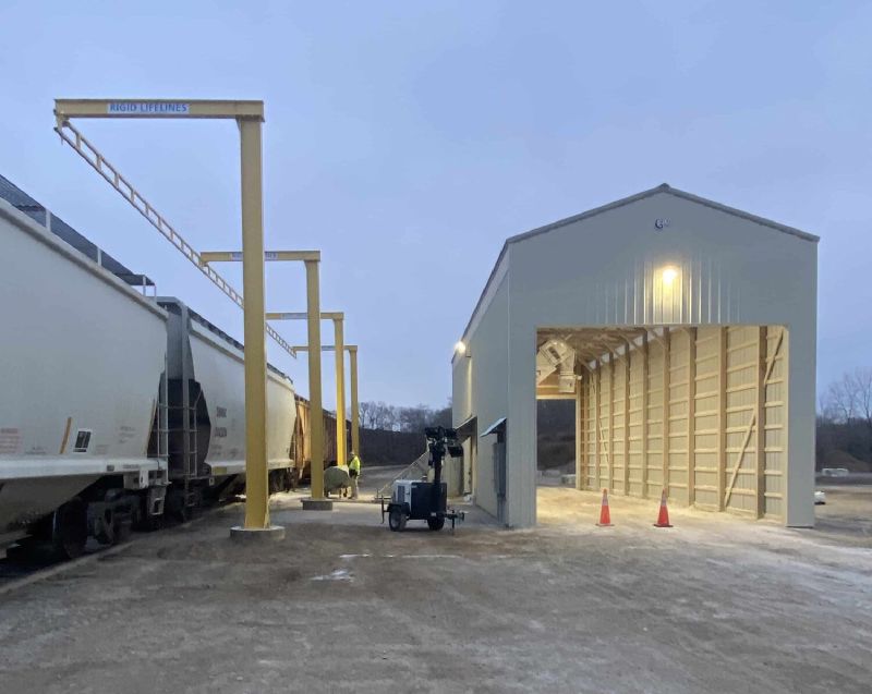 Freestanding Cantilever Rigid Rail from EDGE Fall Protection