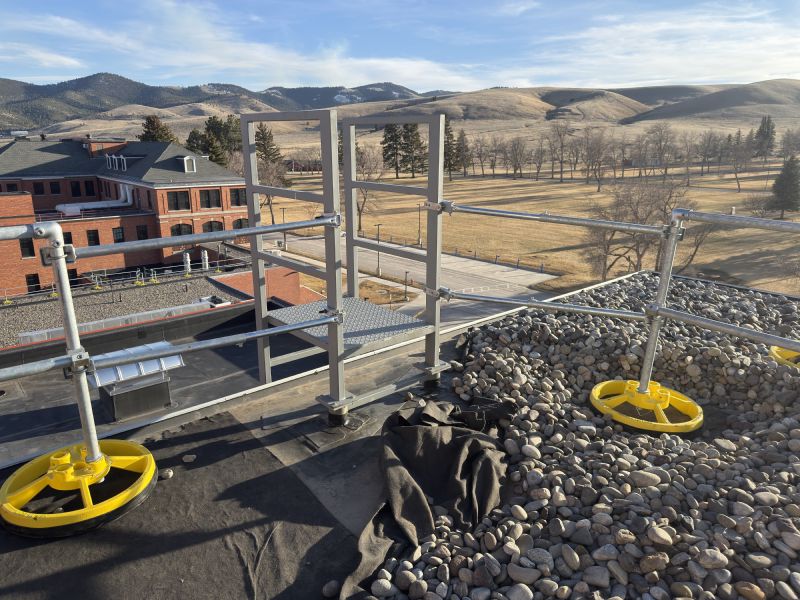 AccuFit Safety Railing from EDGE Fall Protection